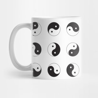 Rotating Yin and Yang symbol pattern Mug